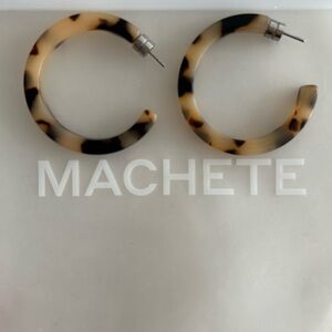 Machete Midi Hoops in Blonde Tortoise